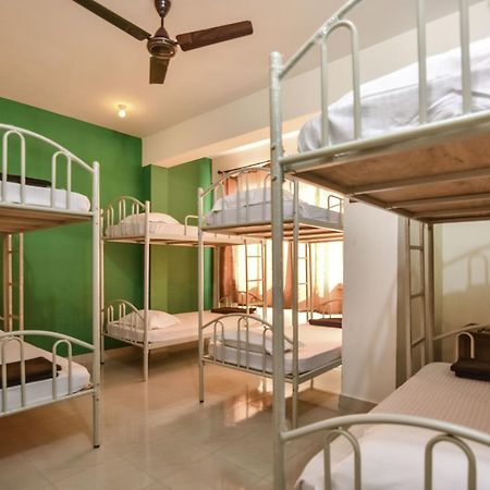 #Hashtag Rooms Калангут Экстерьер фото